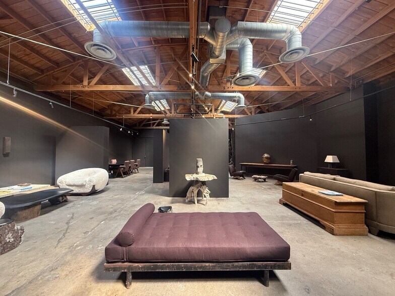 More Photos Of 6600-6610 Lexington Ave, Los Angeles Loft Creative Space For Sale