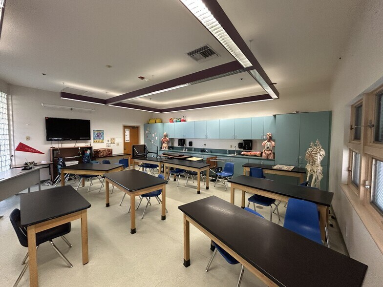 More Photos Of 35525 Da Vall Dr, Rancho Mirage Schools For Sale
