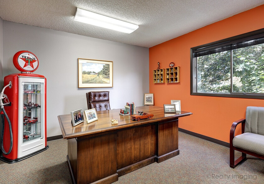 More Photos Of 18390 SW Farmington Rd, Aloha Religious Facility For Sale