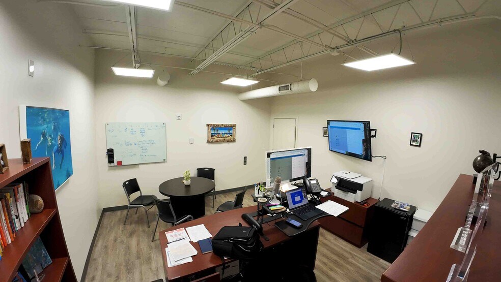 More Photos Of 7490 N 36th St, Pinellas Park Loft Creative Space For Lease