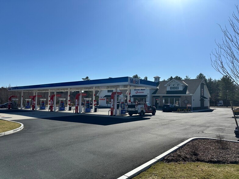 More Photos Of 34-38 Padelford St, Berkley General Retail For Lease
