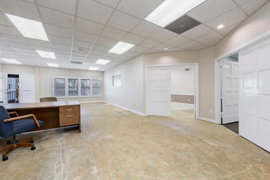 More Photos Of 1082 Redondo Ave, Long Beach Office For Sale