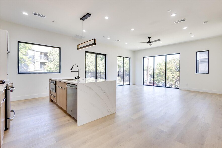 More Photos Of 4206 Cabell Dr, Dallas Apartments For Sale