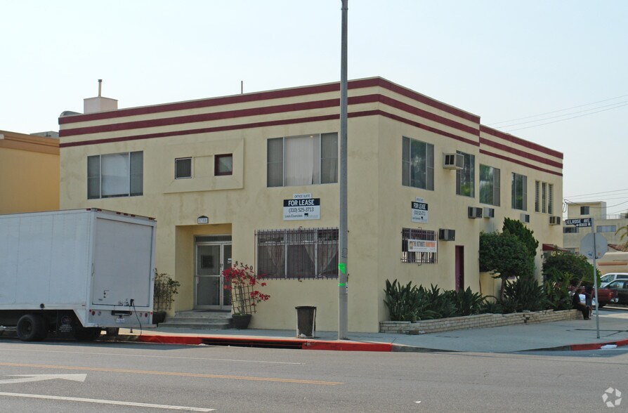 More Photos Of 8350 Melrose Ave, West Hollywood Loft Creative Space For Lease