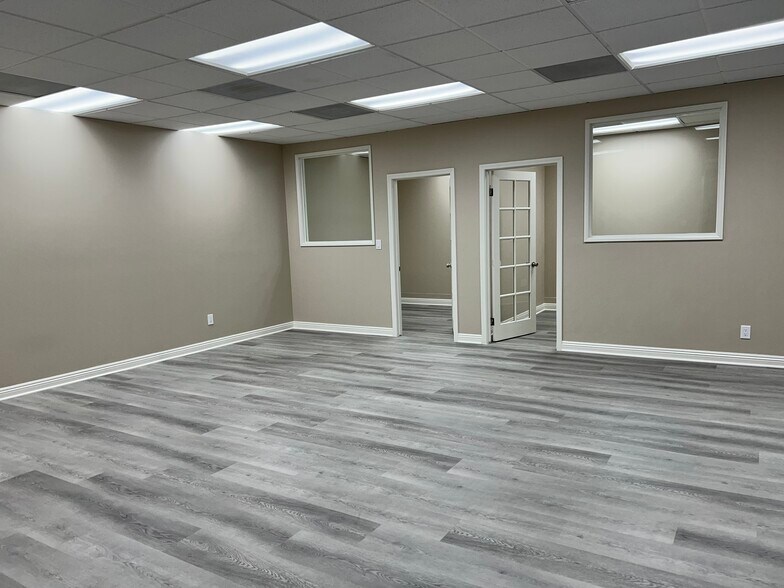 More Photos Of 4451-4465 Wilshire Blvd, Los Angeles Office For Lease