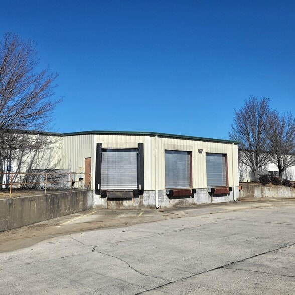 More Photos Of 363 Fossett Rd, Guntersville Industrial For Sale