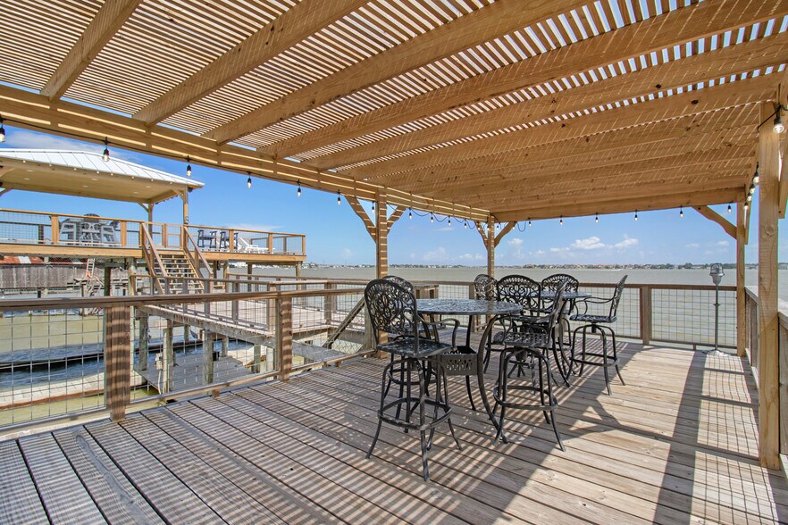 More Photos Of 3821 Nasa Pky, El Lago Lodge Meeting Hall For Sale