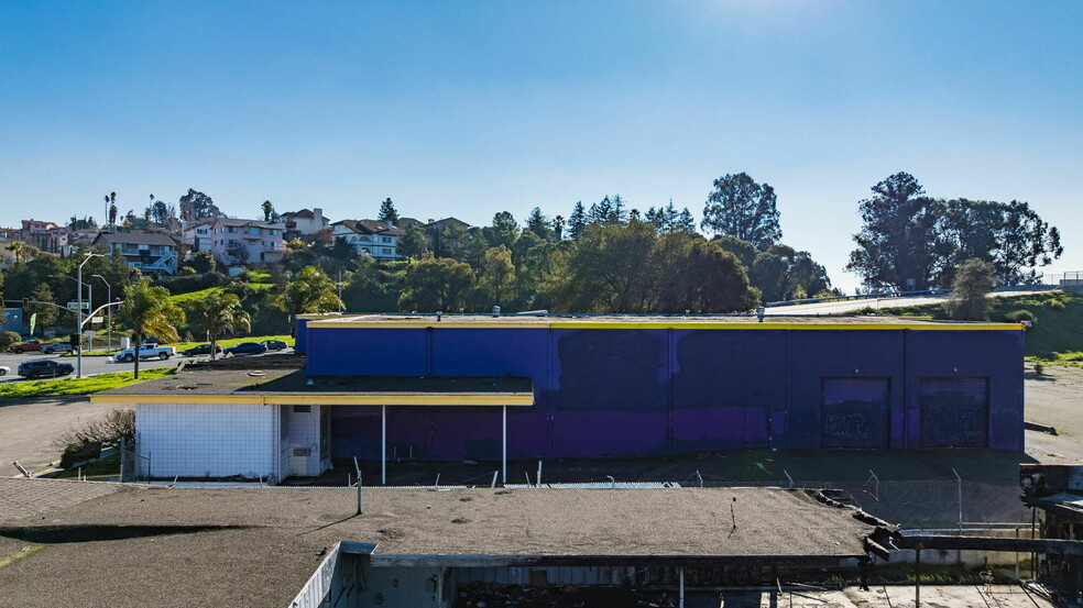 More Photos Of 711 Admiral Callaghan Ln, Vallejo Storefront For Sale