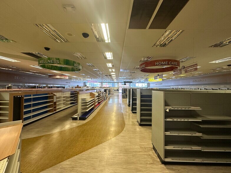 More Photos Of 265 N Union St, Olean Drugstore For Lease