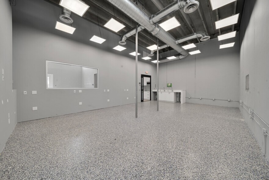 More Photos Of 6061 NE 14th Ave, Fort Lauderdale Medical For Lease