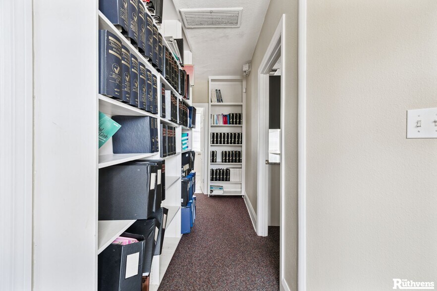 More Photos Of 114 Palmola St, Lakeland Office Residential For Lease