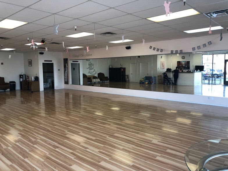 More Photos Of 80 E Patriot Blvd, Reno Freestanding For Lease