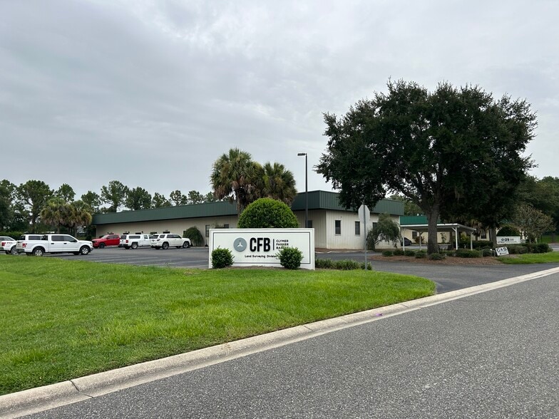 More Photos Of 4430 NE 83rd Rd, Wildwood Office For Lease