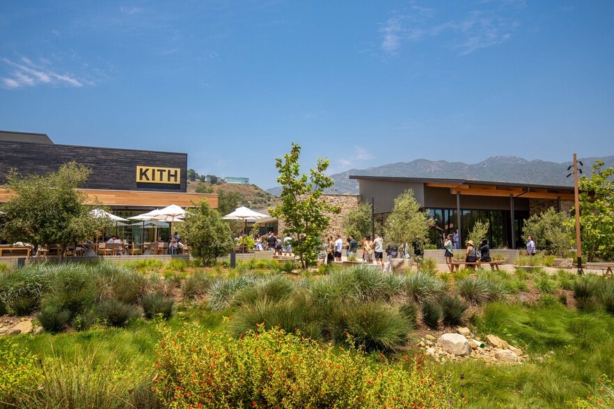 More Photos Of 23465 Civic Center Way, Malibu Unknown For Lease