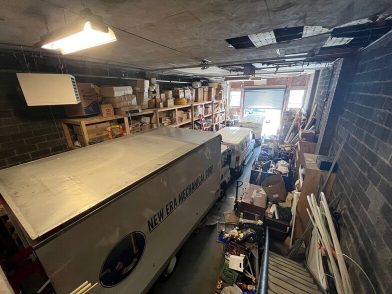 More Photos Of 13 S 6th Ave, Mount Vernon Warehouse For Lease