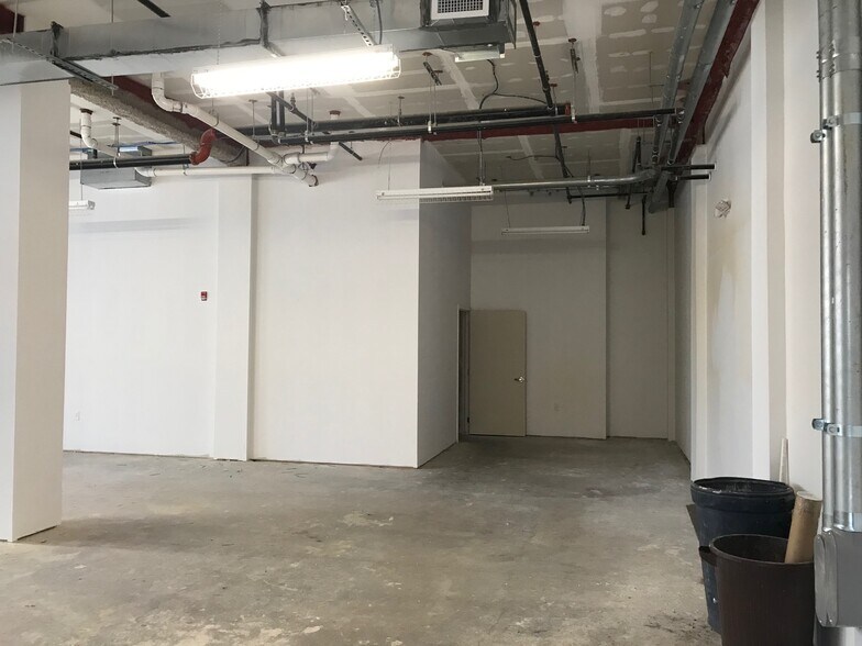 More Photos Of 110 E High St, Bellefonte Storefront For Lease