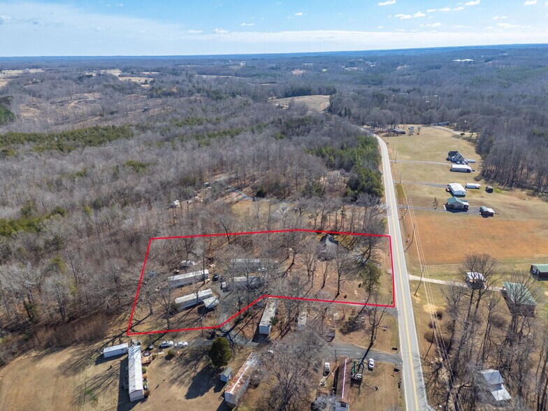 More Photos Of 5513 NC Highway 700, Eden Flex For Sale