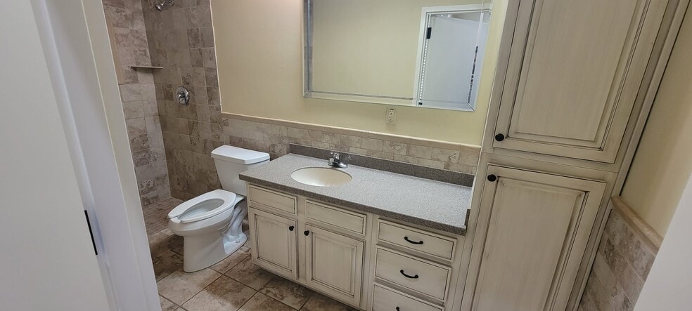 More Photos Of 170 Westridge Industrial Blvd, McDonough Office For Lease