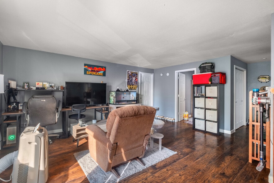 More Photos Of 3001 E Upriver Dr, Spokane Apartments For Sale