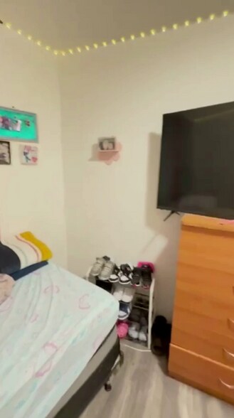 More Photos Of 92-18 Liberty Ave, Ozone Park Storefront Retail Residential For Sale