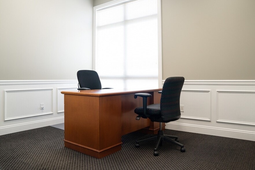 More Photos Of 31320 solon Rd, Solon Office For Sale