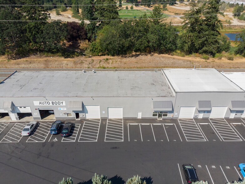 More Photos Of 8016 Durango St SW, Lakewood Warehouse For Lease