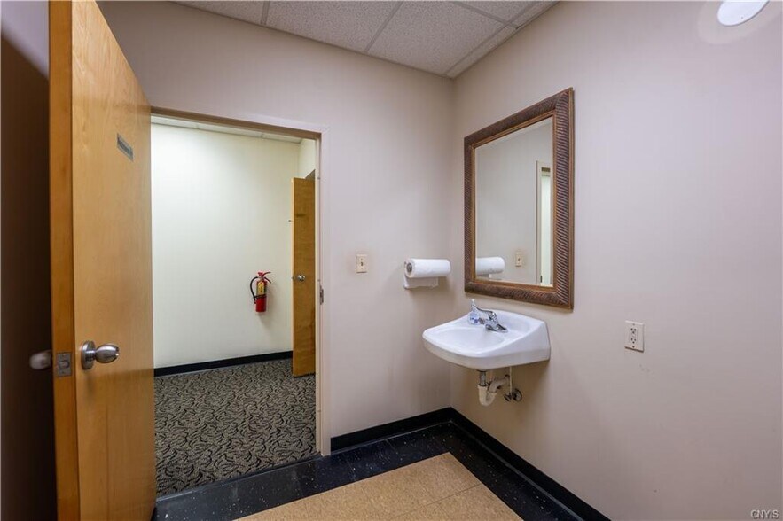 More Photos Of 1107 Floyd Ave, Rome Medical For Sale