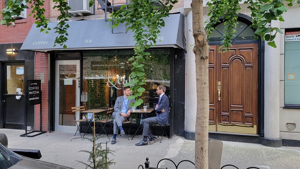 More Photos Of 222-224 E 51st St, New York Apartments For Lease