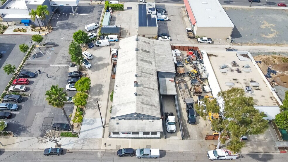 More Photos Of 2637 Saint Louis Ave, Signal Hill Warehouse For Sale