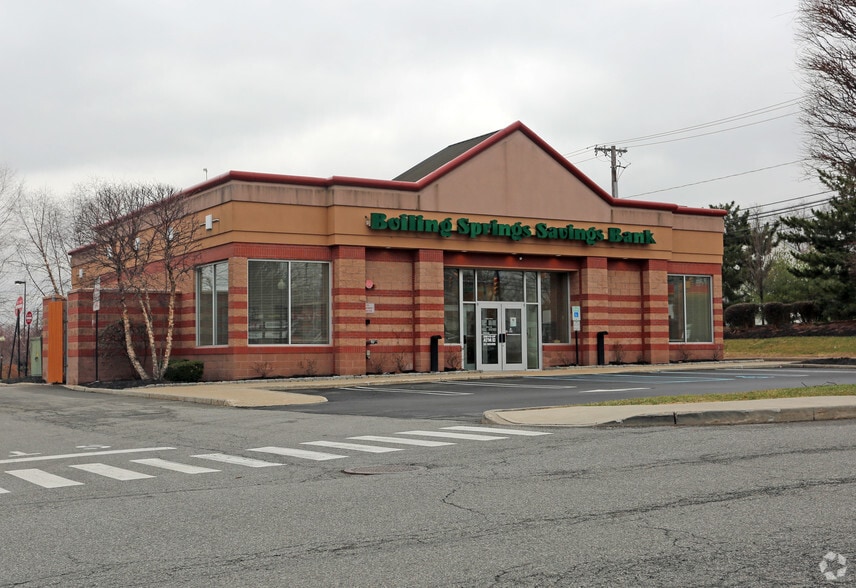 More Photos Of 102-160 Kingsland Rd, Clifton Unknown For Lease