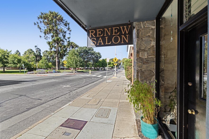 More Photos Of 153 E 5th Ave, San Mateo Storefront For Lease