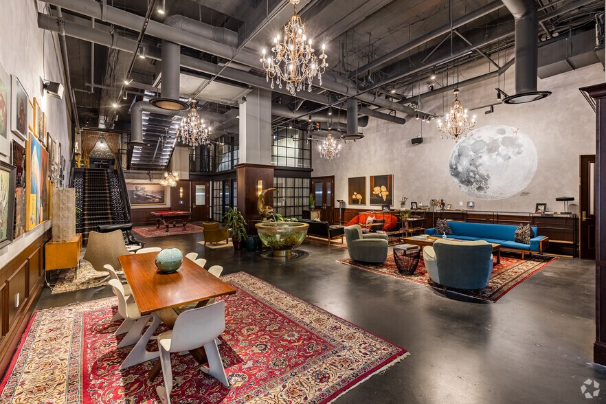 More Photos Of 3035 Peachtree Rd, Atlanta Office For Lease