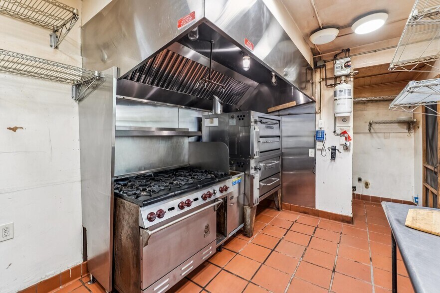 More Photos Of 11 Wharf Rd, Bolinas General Retail For Sale