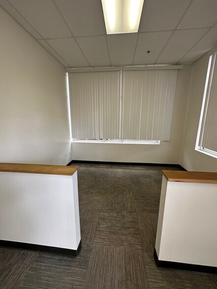 More Photos Of 2045 Lauwiliwili St, Kapolei Warehouse For Lease
