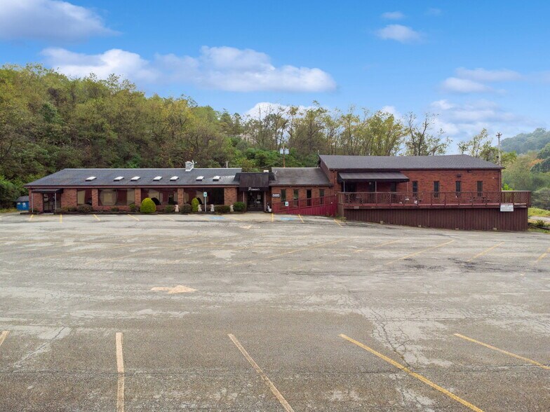 More Photos Of 951 Old Frankstown Rd, Pittsburgh Restaurant For Sale