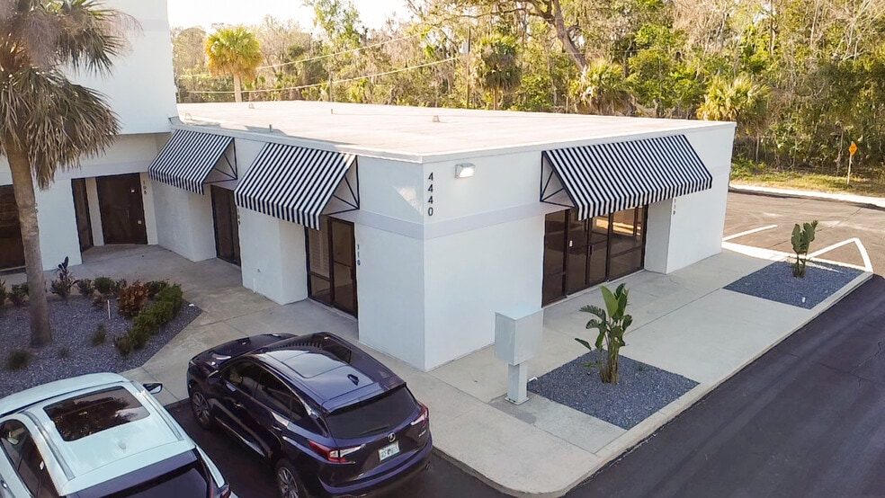 More Photos Of 4440 N Oceanshore Blvd, Flagler Beach Office For Sale