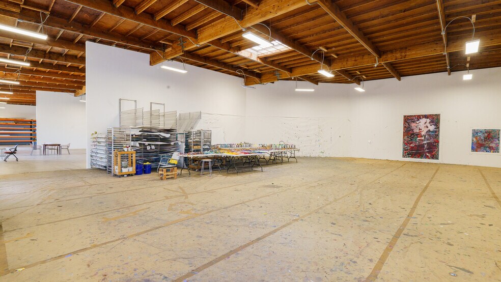 More Photos Of 13700 Crenshaw Blvd, Gardena Warehouse For Sale