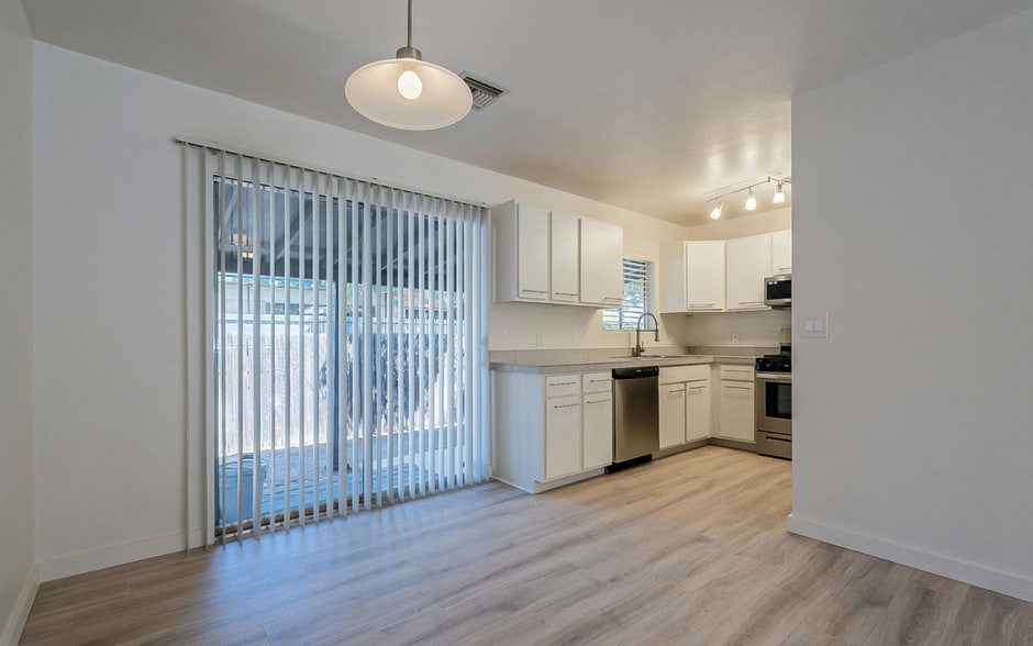 More Photos Of 816 E 10th St, Tucson Apartments For Sale