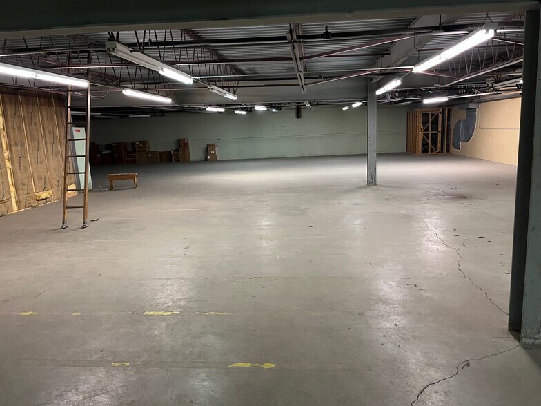 More Photos Of 777-785 Main St, Lewiston Warehouse For Lease