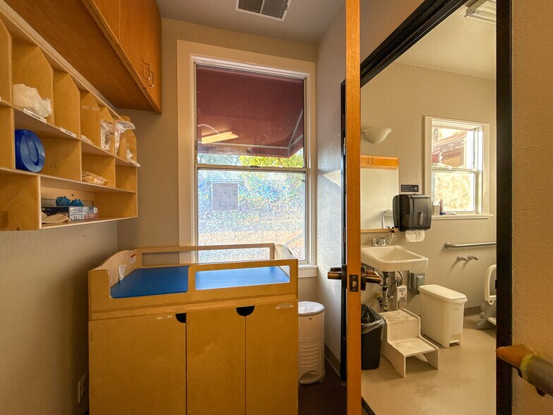More Photos Of 534 B St, Santa Rosa Medical For Sale