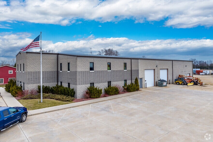 Primary Photo Of 4466 County Highway P, Jackson Light Distribution For Lease