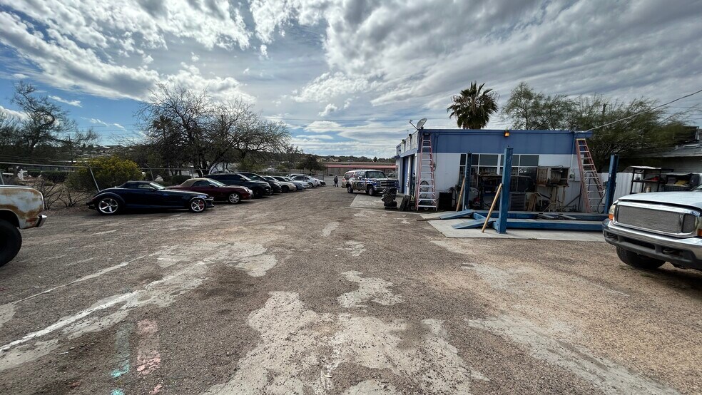 More Photos Of 13623 N Cave Creek Rd, Phoenix Auto Repair For Sale