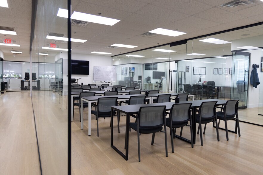 More Photos Of 515 W Southlake Blvd, Southlake Medical For Lease