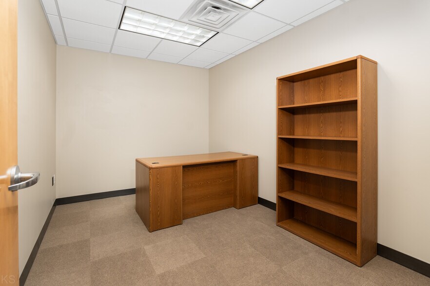 More Photos Of 3702 Hy Point Blvd, Rolla Industrial For Sale