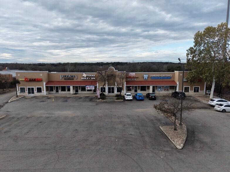 More Photos Of 9262 Culebra Rd, San Antonio Storefront Retail Office For Lease