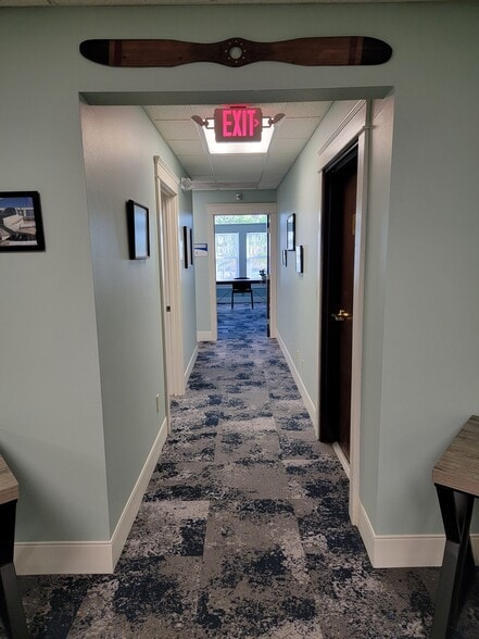 More Photos Of 208 S Beach St, Daytona Beach Office For Lease