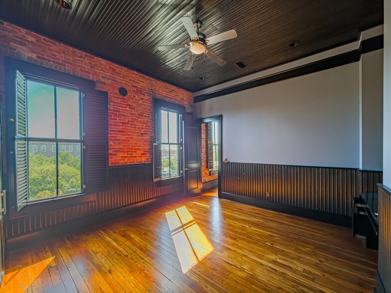 More Photos Of 105-111 W Central, Valdosta Storefront Retail Office For Sale