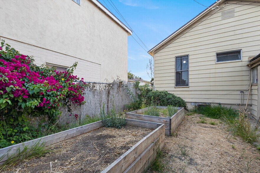 More Photos Of 1519 Missouri St, San Diego Apartments For Sale
