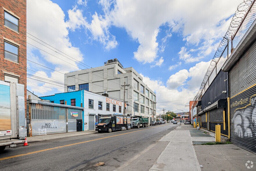 More Photos Of 599 Johnson Ave, Brooklyn Warehouse For Lease