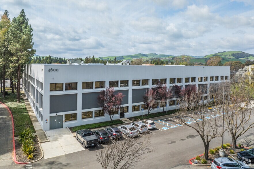 More Photos Of 4600-4650 Norris Canyon Rd, San Ramon Research And Development For Lease